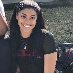 Meet your Posher, Alisa